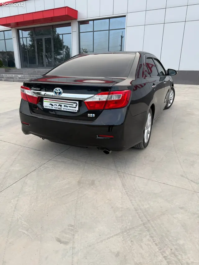 Toyota Camry 2013 · 2.5 AT
