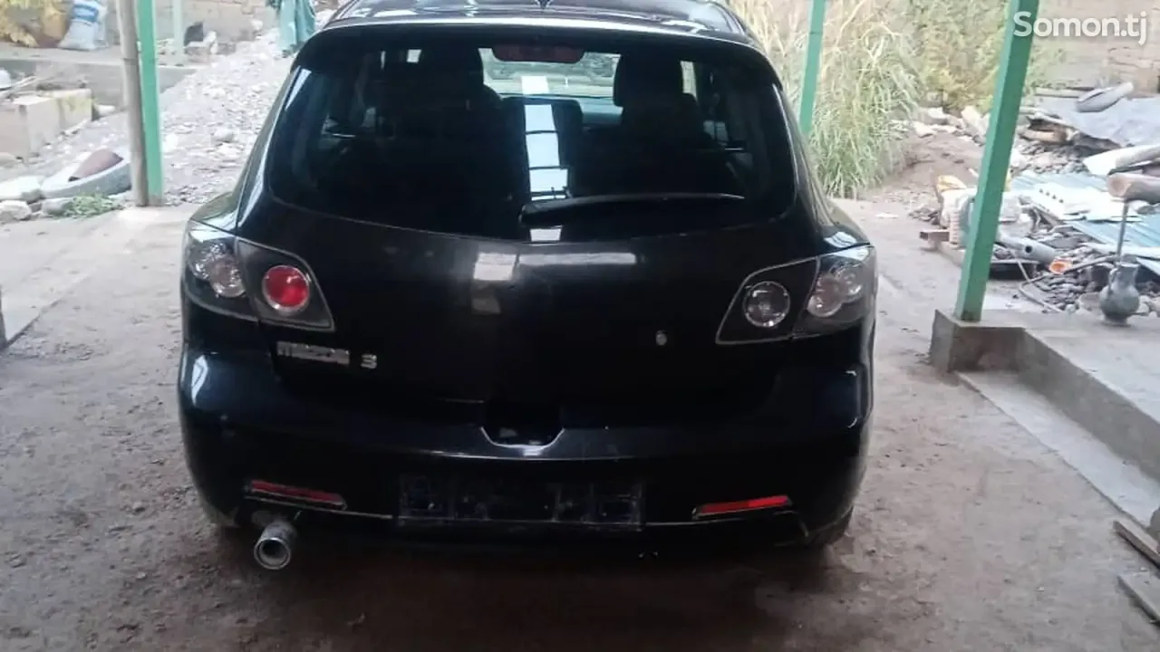 Mazda 3 2004 · 1.6 MT