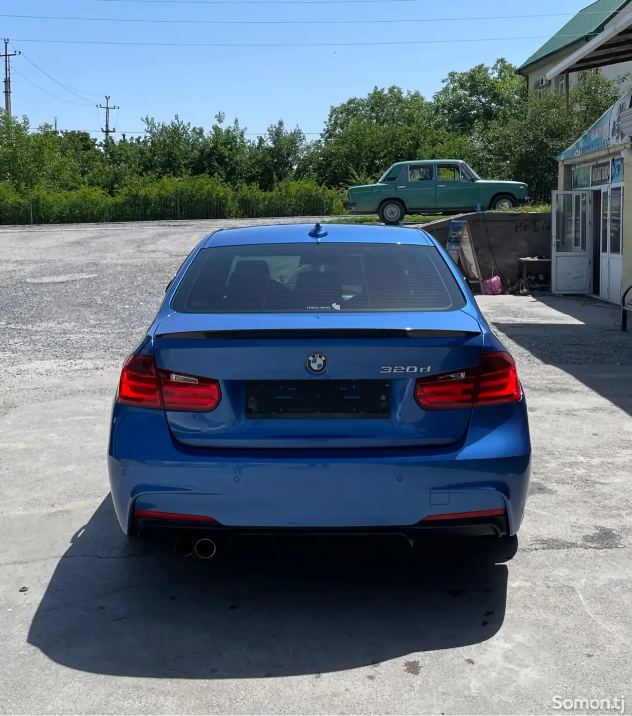 BMW 3 series 2016 · 2.0 AT