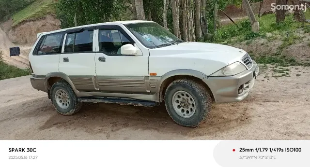 Ssang Yong Musso 2002 · 2.7 MT