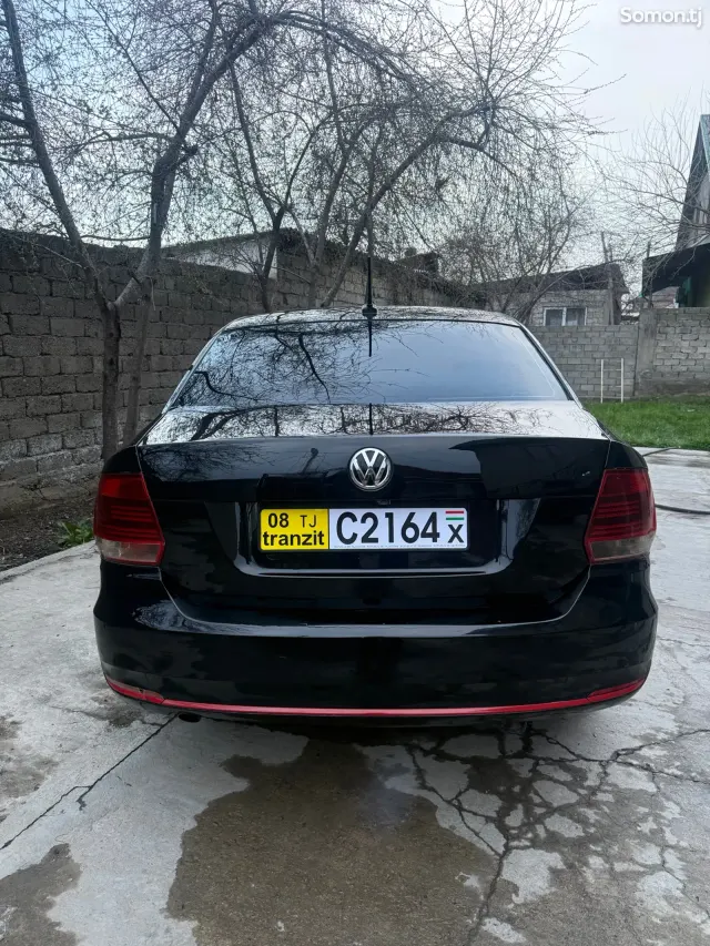 Volkswagen Polo 2019 · 1.6 AT