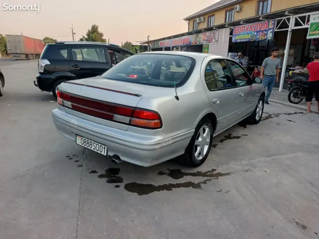 Nissan Maxima 1997 · 2.0 MT