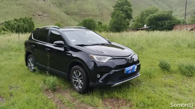 Toyota RAV 4 2016 · 2.5 AT