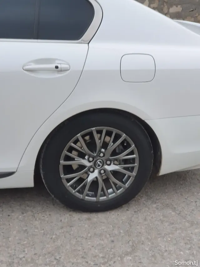 Lexus GS series 2009 · 3.5 AT