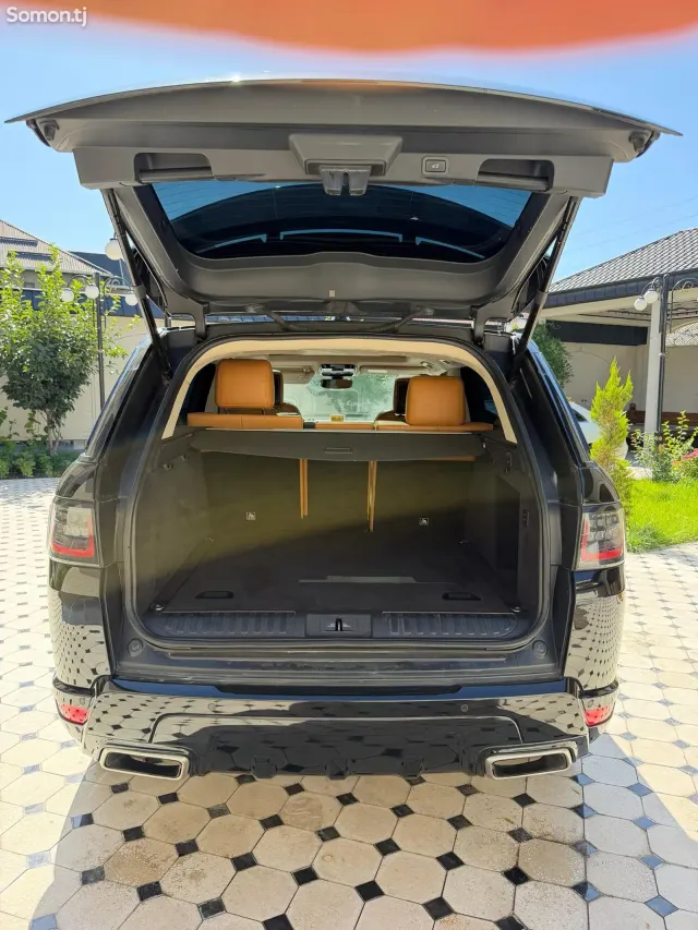 Land Rover Range Rover Sport 2019 · 3.0 AT