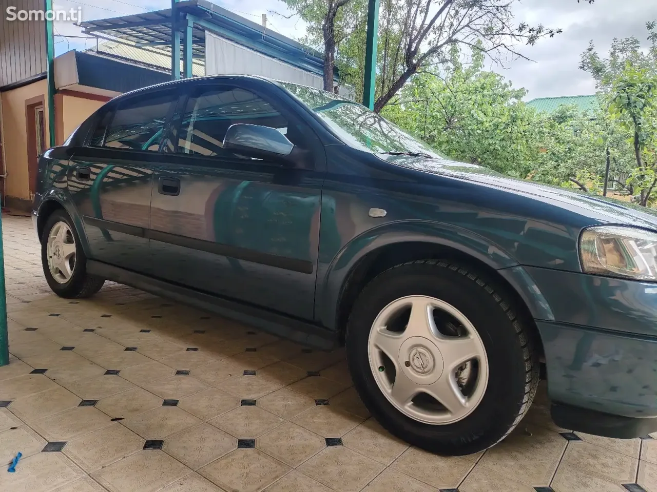 Opel Astra G 1998 · 1.6 MT
