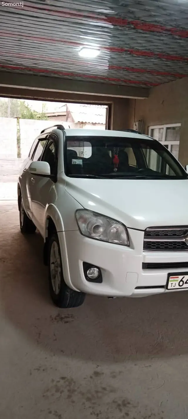 Toyota RAV 4 2011 · 2.5 AT