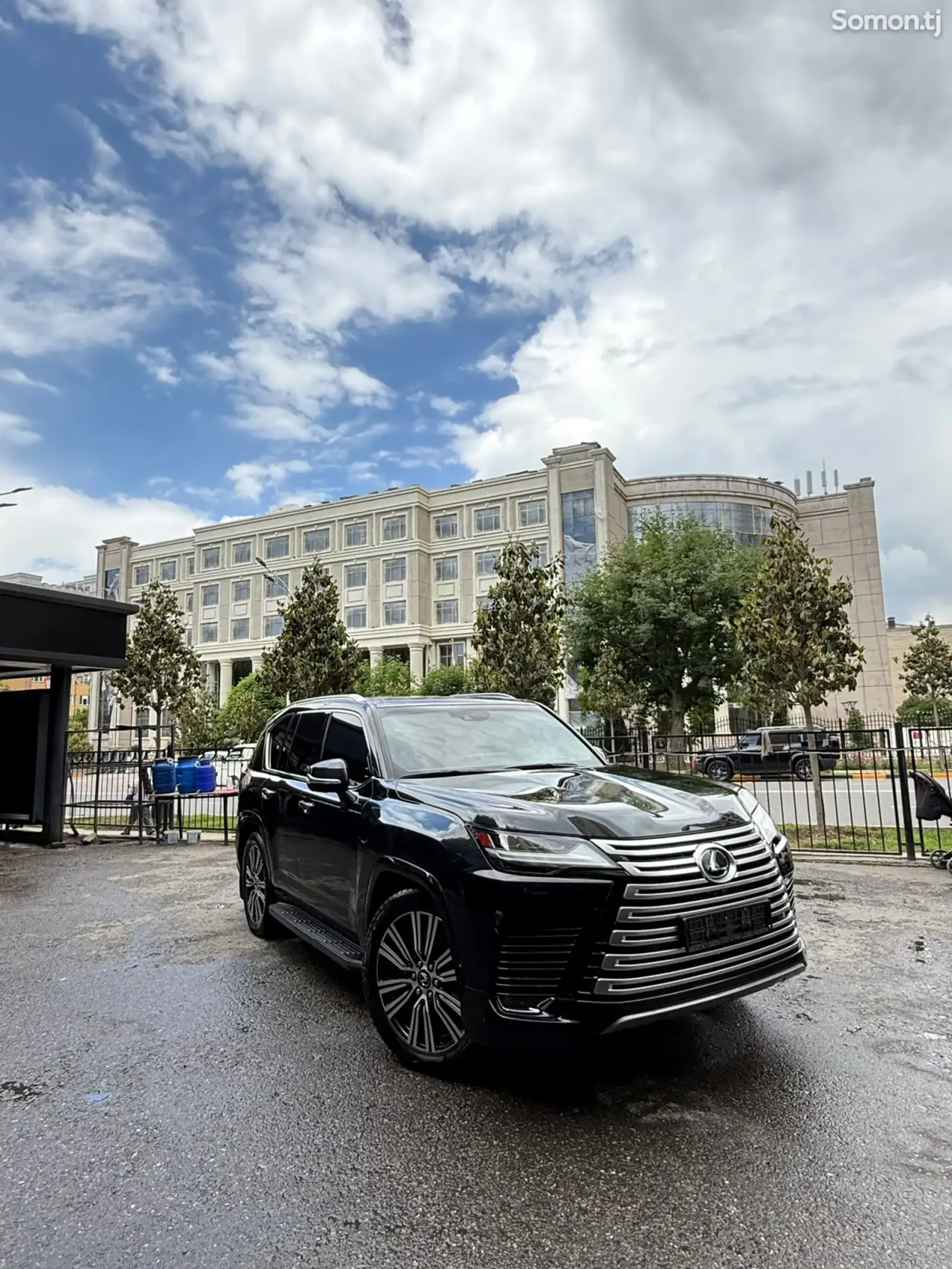 Lexus LX series 2023 · 3.5 AT