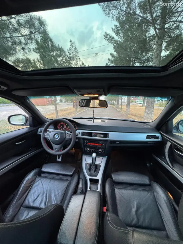 BMW 3 series 2010 · 2.0 AT