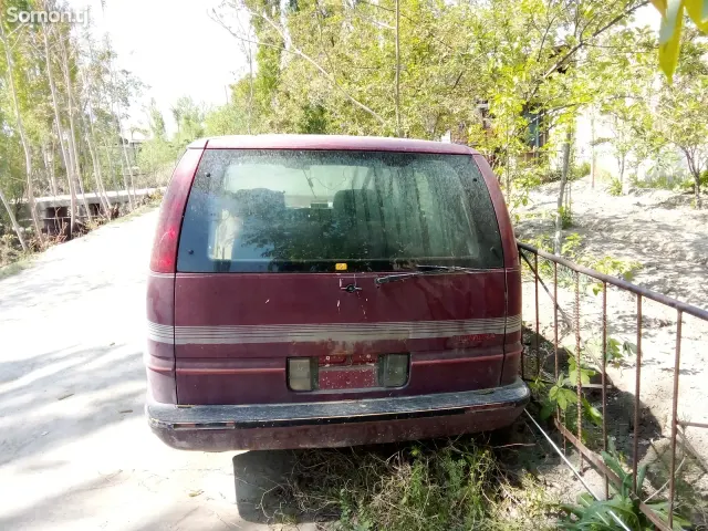 Chevrolet Lumina 1991 · 2.2 AT