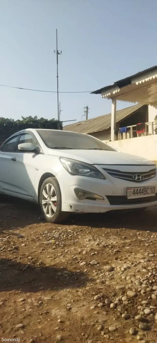Hyundai Solaris 2016 · 1.4 MT