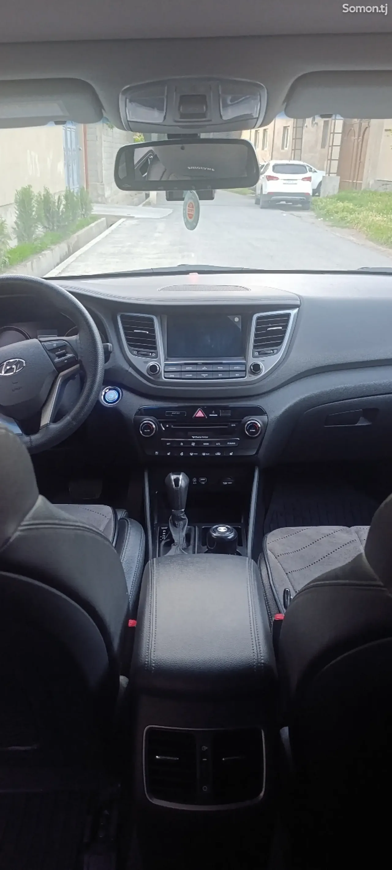 Hyundai Tucson 2016 · 1.7 AT