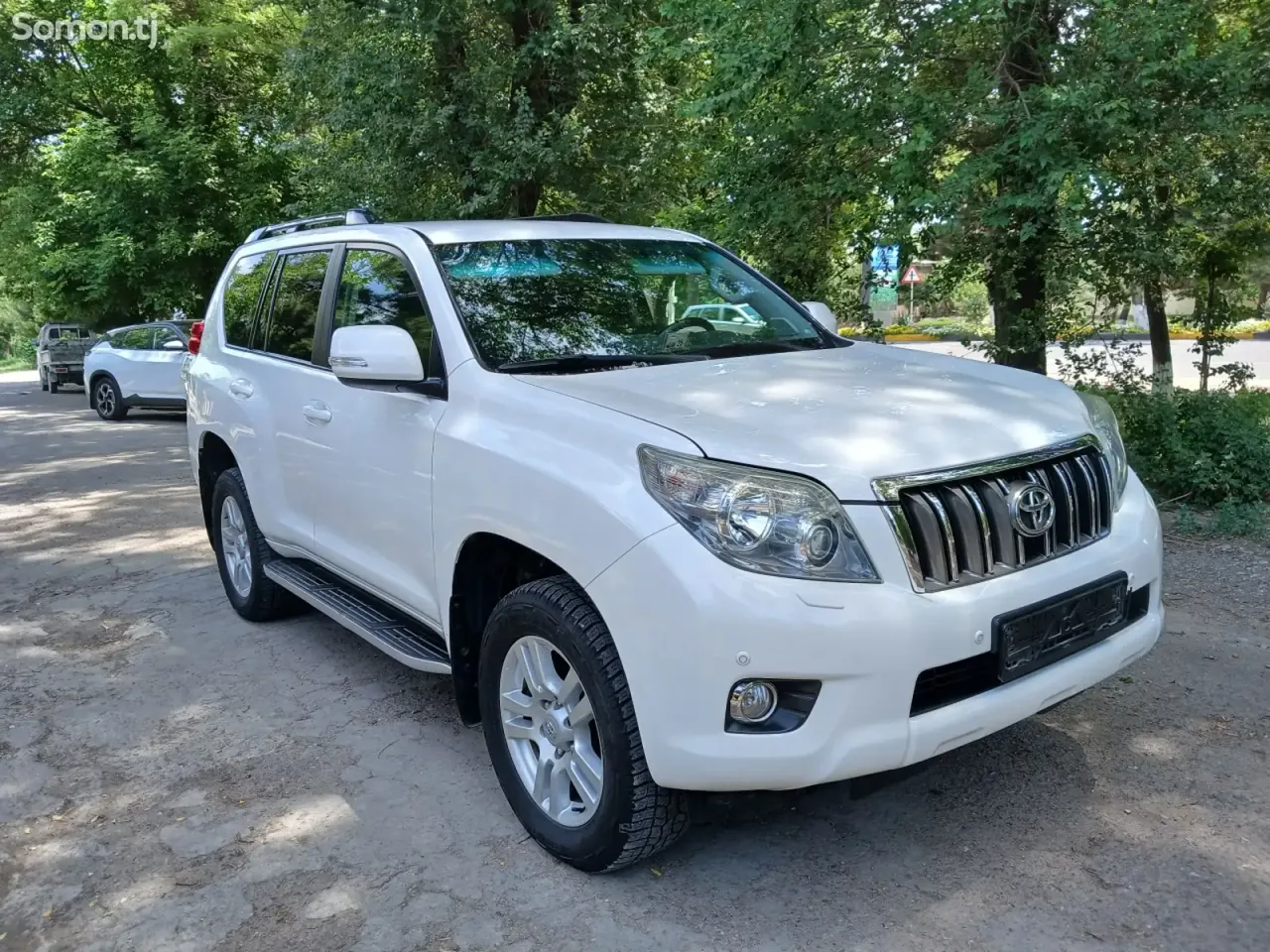 Toyota Land Cruiser Prado 2012 · 3.0 AT