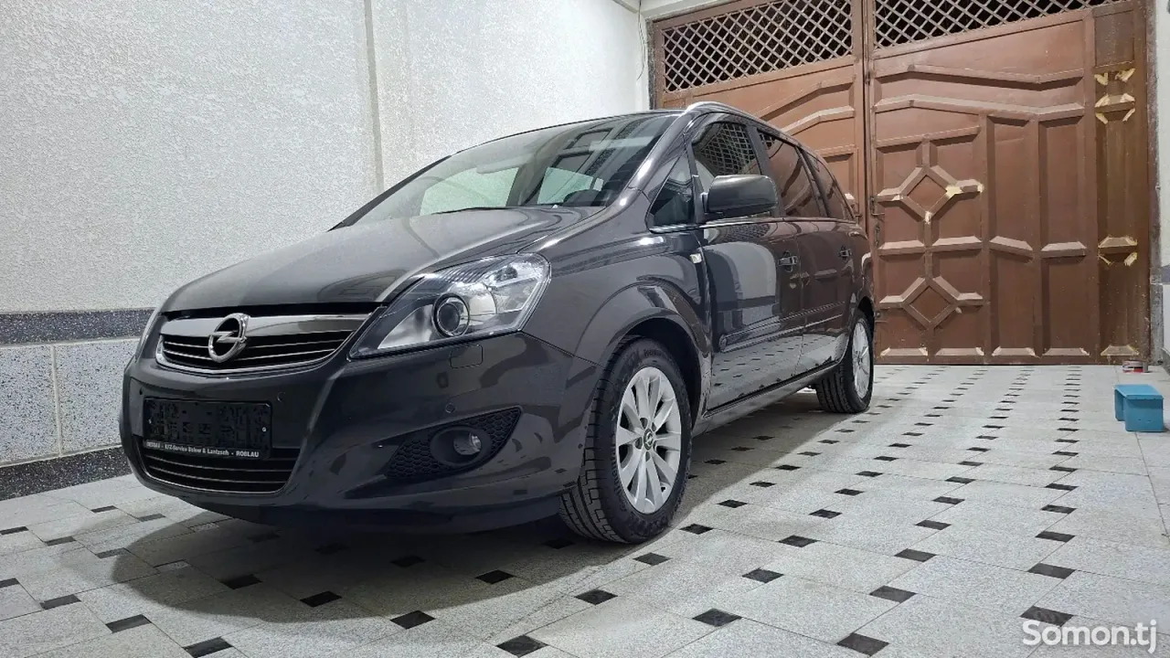 Opel Zafira 2014 · 1.8 MT