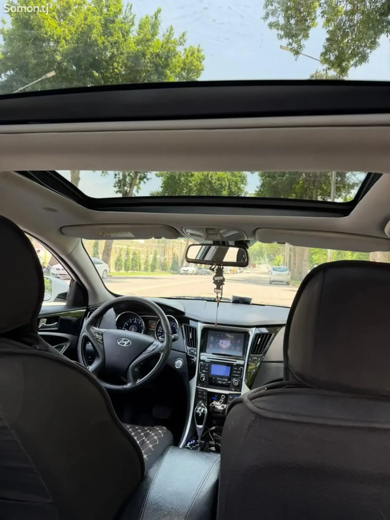 Hyundai Sonata 2011 · 2.0 AT