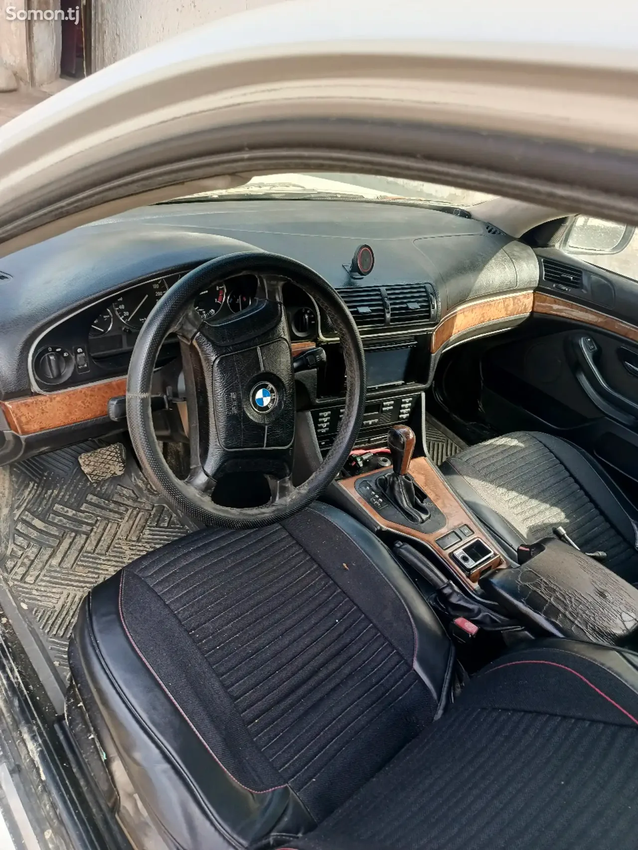 BMW 5 series 1998 · 2.5 AT