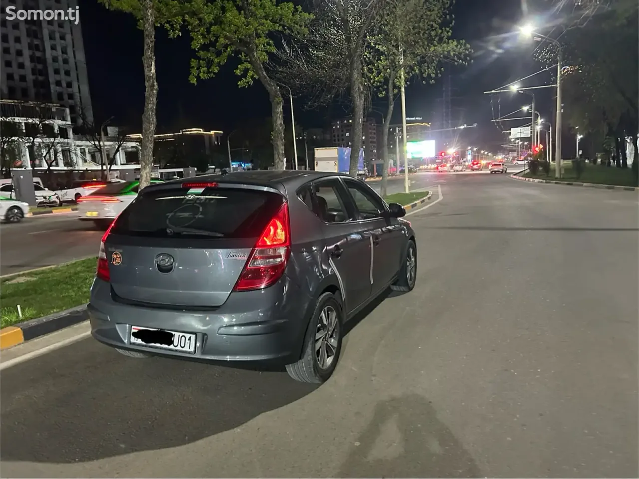 Hyundai i30 2010 · 1.6 MT
