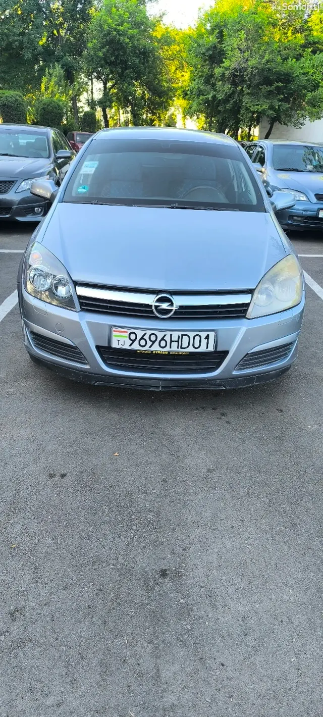 Opel Astra H 2007 · 1.6 MT
