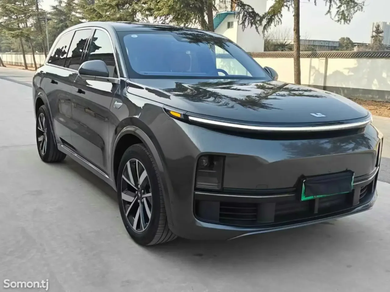 Li Auto (Lixiang) L8 2025 · CVT
