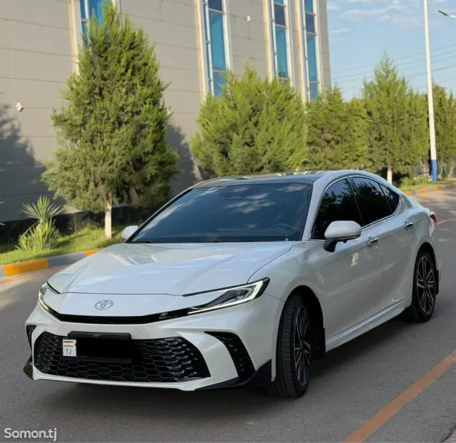 Toyota Camry 2025 · 2.0 AT