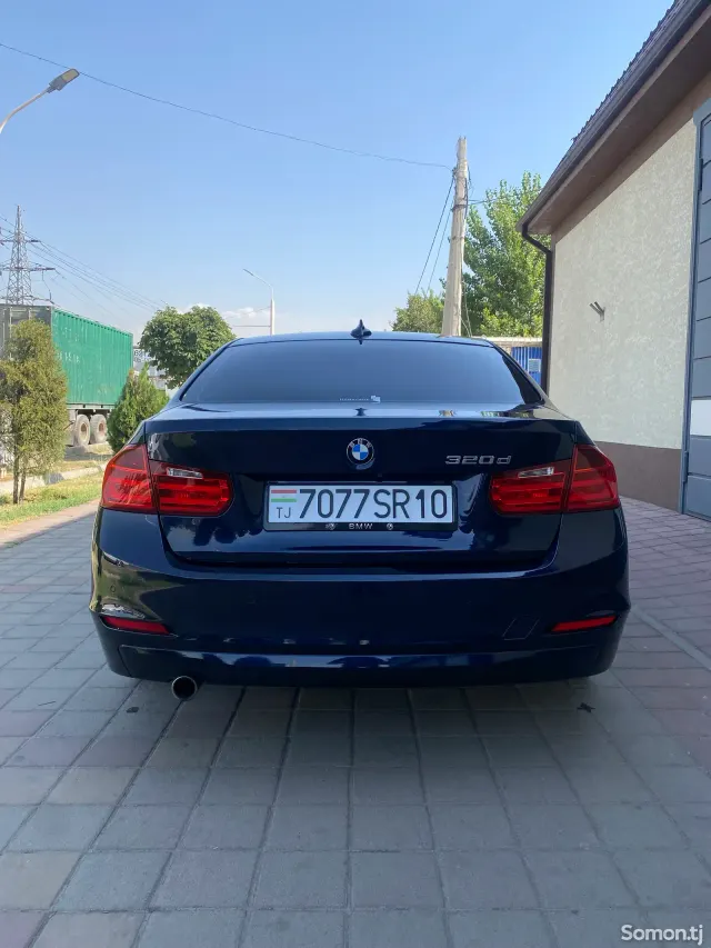 BMW 3 series 2014 · 2.0 AT