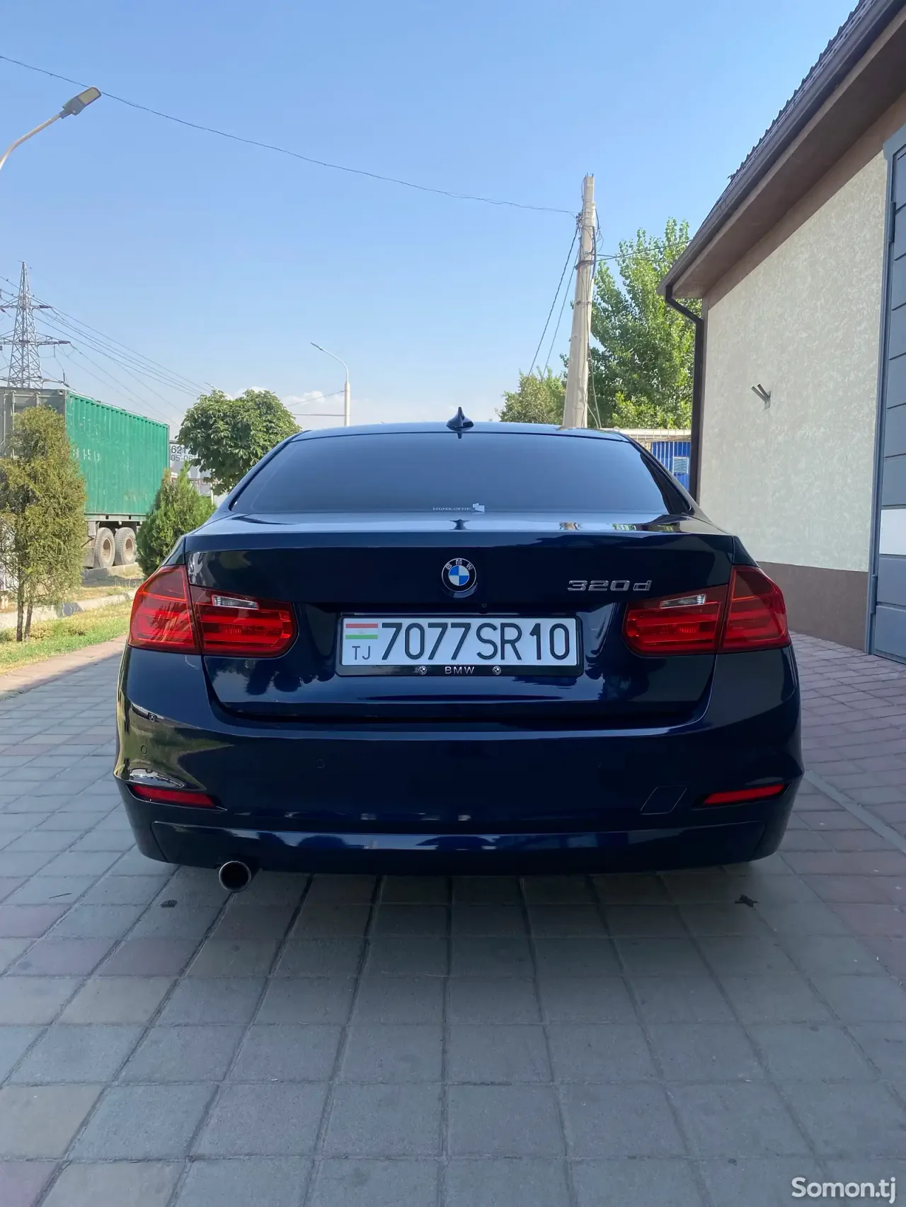 BMW 3 series 2014 · 2.0 AT