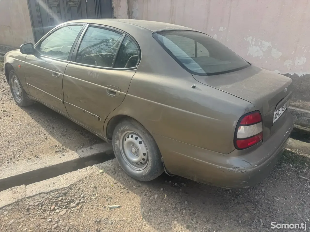 Daewoo Leganza 1997 · 1.6 MT