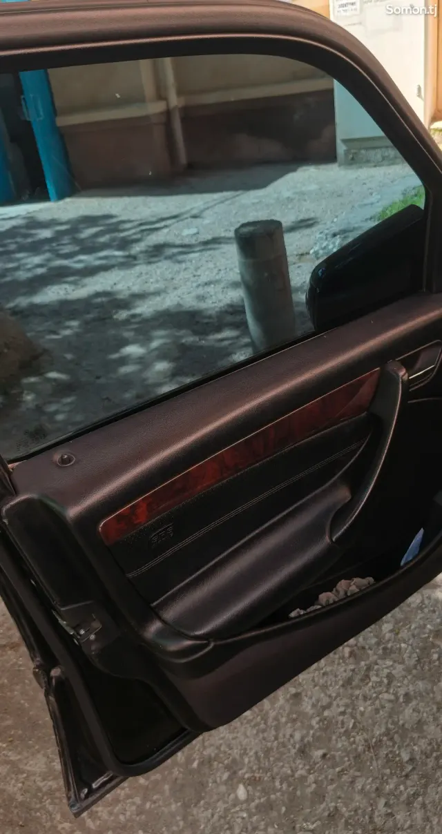 Mercedes-Benz C class 2000 · 2.4 AT
