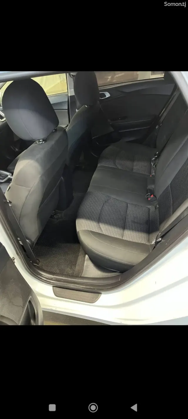 Kia Ceed 2019 · 1.6 AT