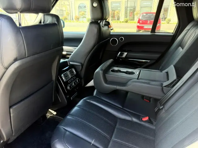 Land Rover Vogue 2017 · 3.0 AT