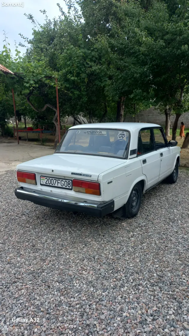 Lada (ВАЗ) 2107 2004 · 1.6 MT