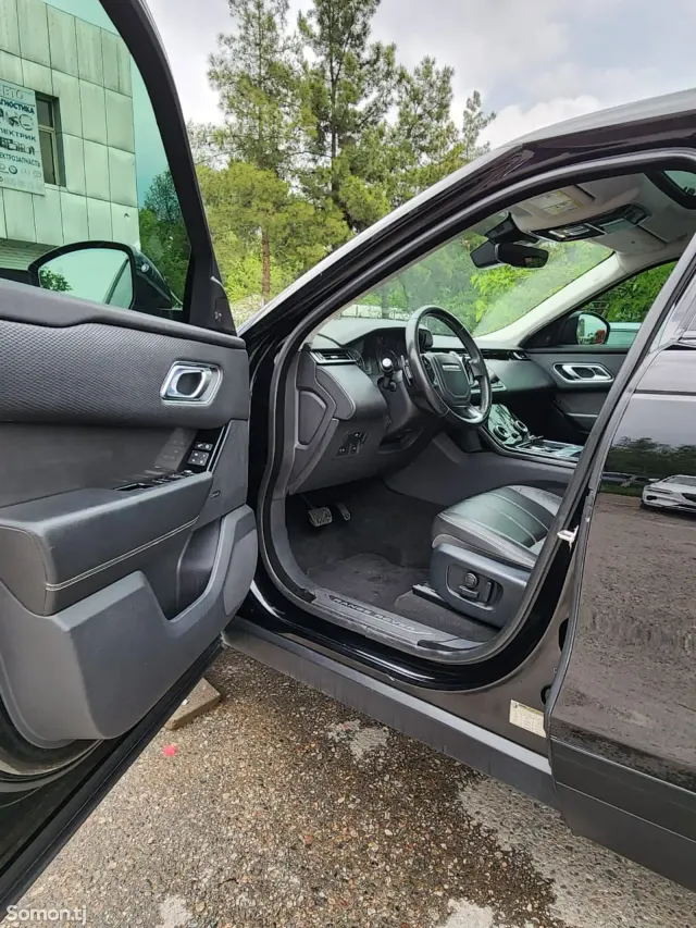 Land Rover Range Rover Velar 2020 · 2.5 AT
