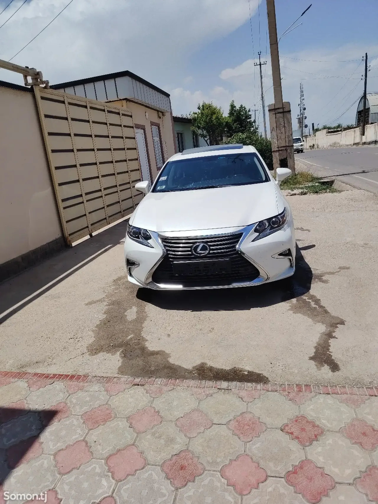Lexus ES series 2016 · 2.5 AT