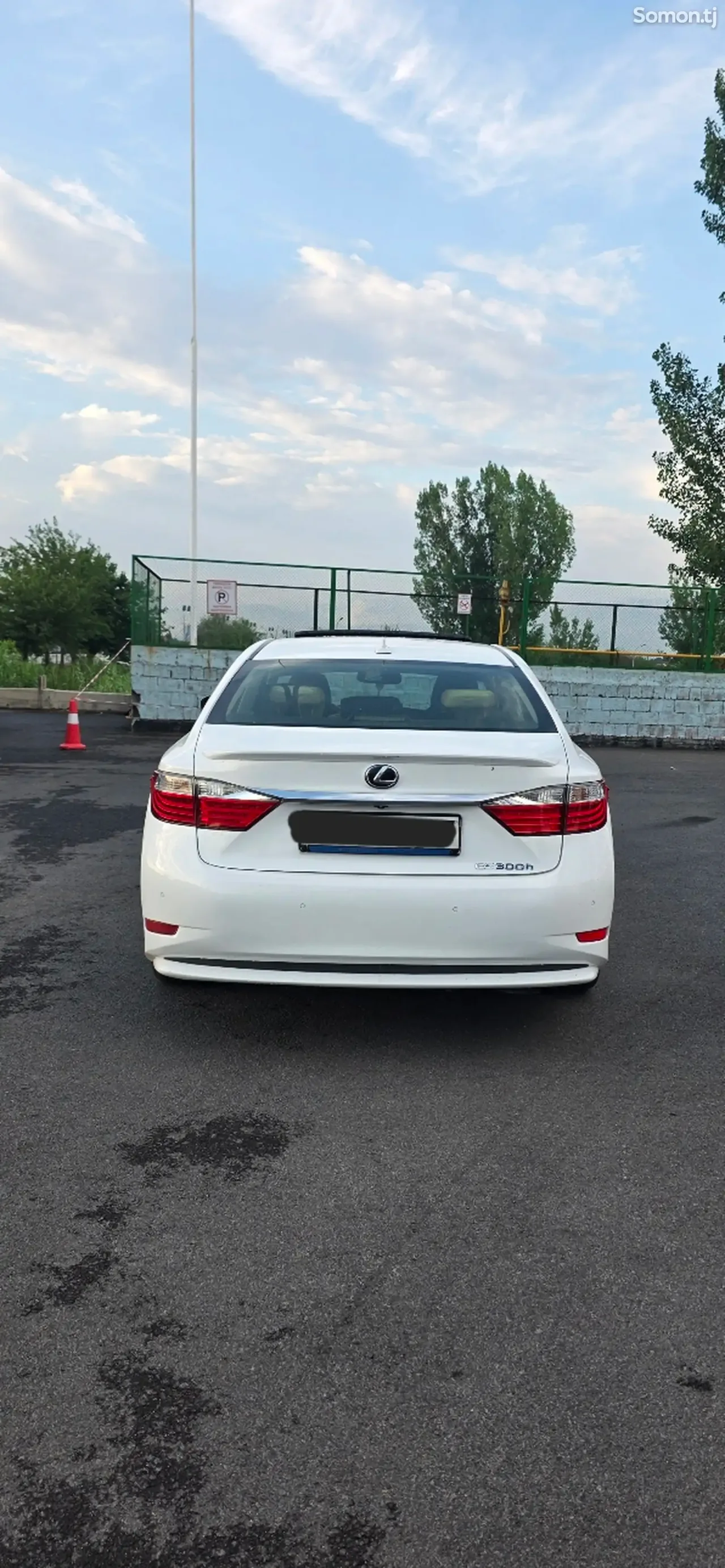 Lexus ES series 2013 · 2.5 AT