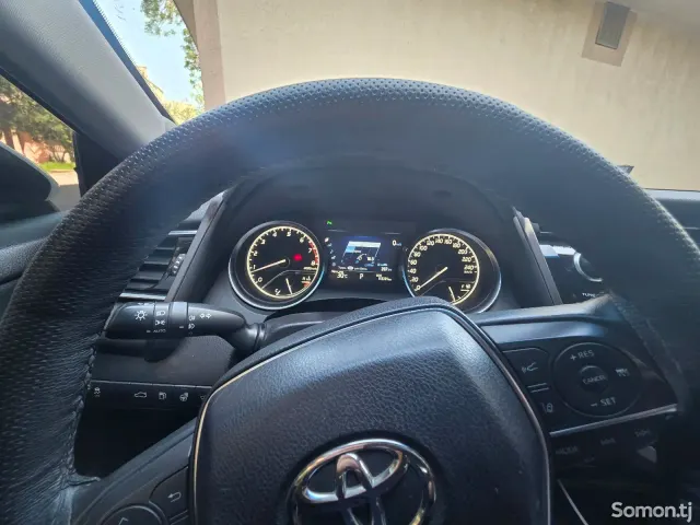 Toyota Camry 2019 · 2.5 AT