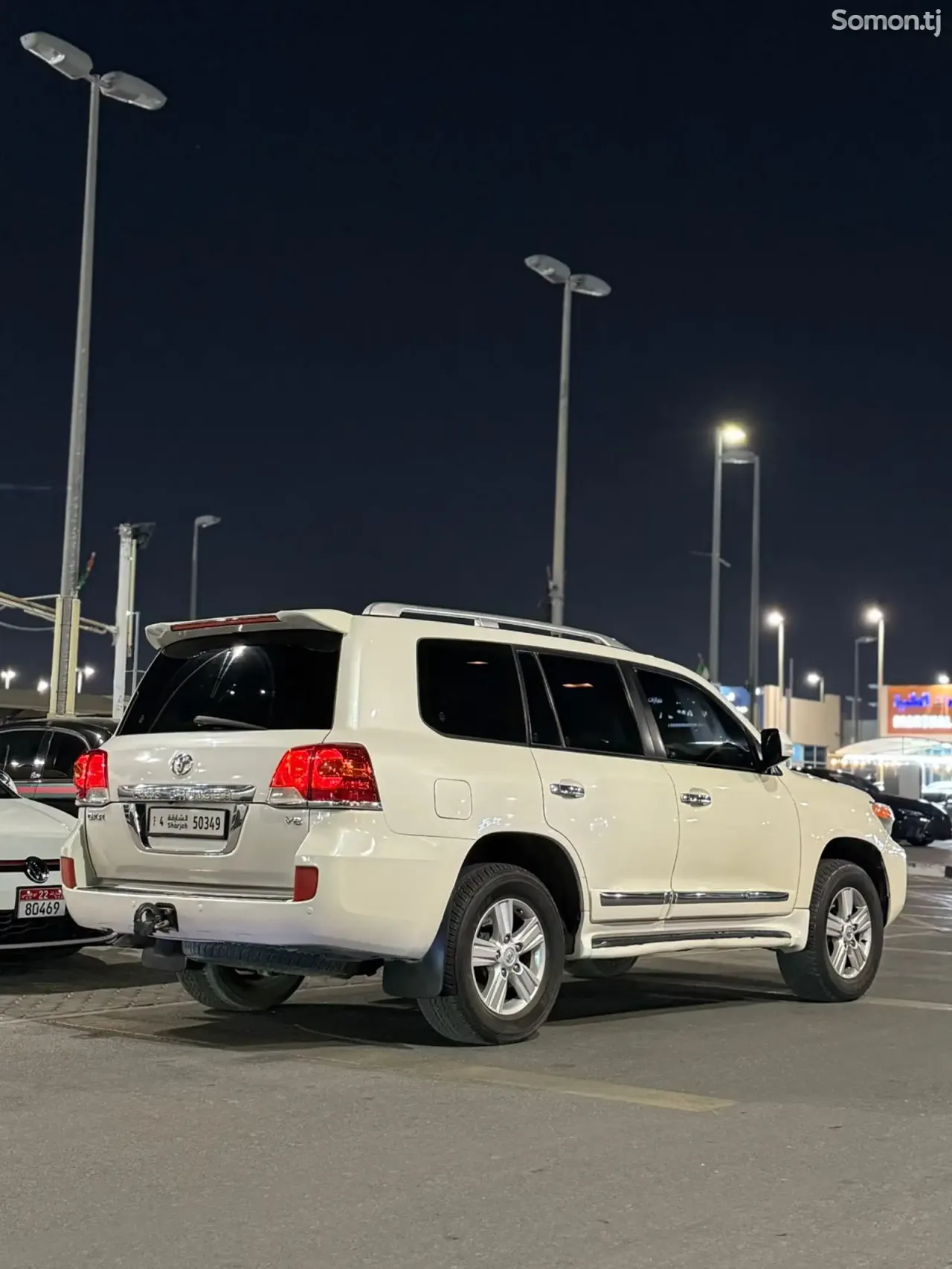 Toyota Land Cruiser 2014 · 4.6 AT