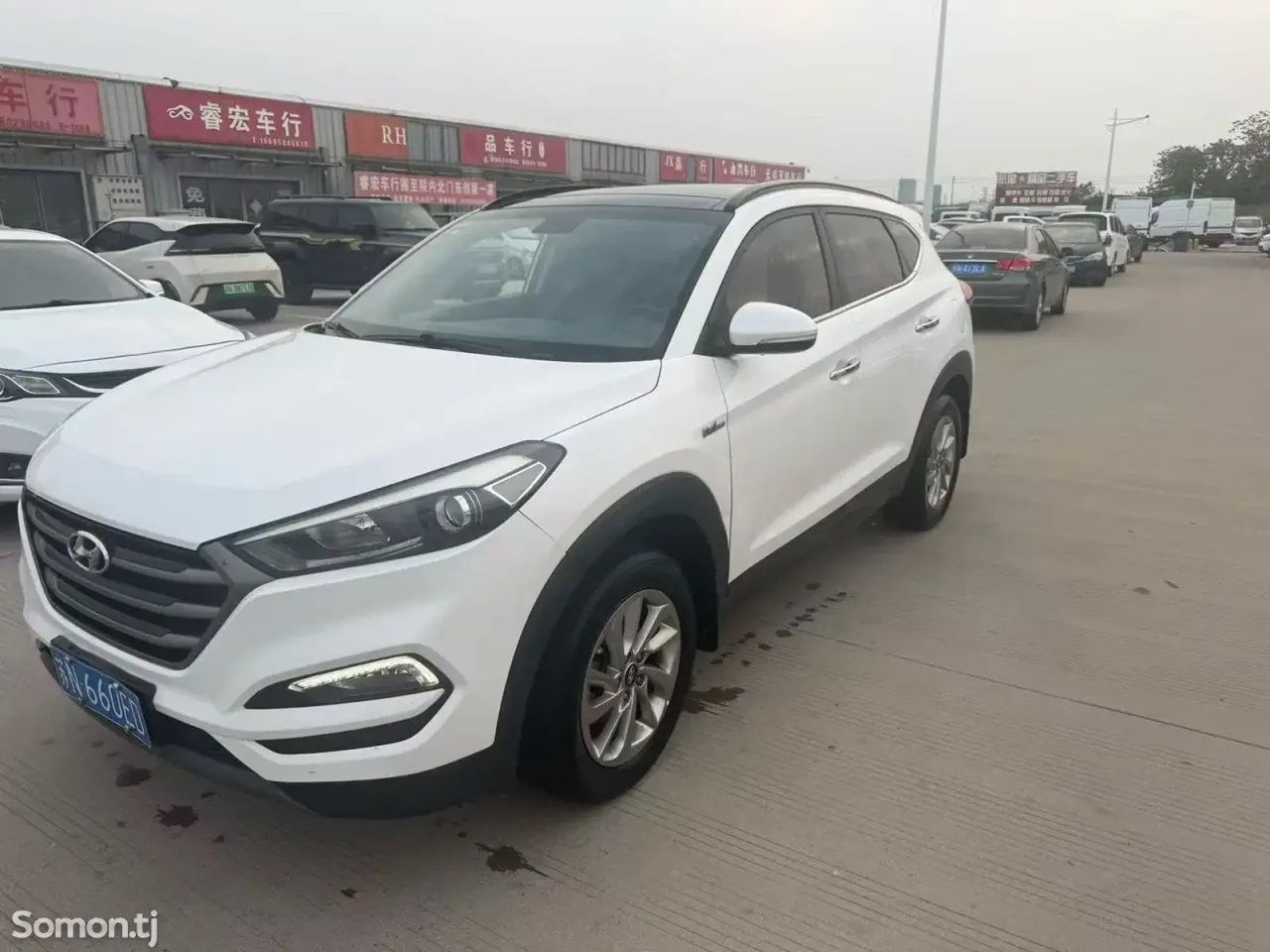 Hyundai Tucson 2016 · 1.6 AT