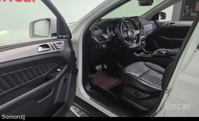 Mercedes-Benz GLE class 2017 · 3.0 AT