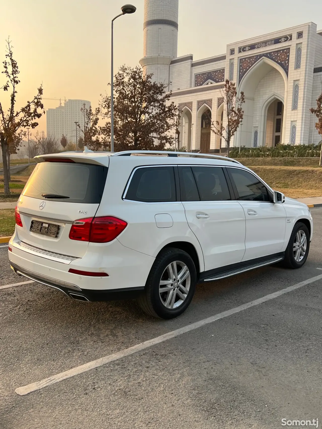 Mercedes-Benz GL class 2014 · 4.7 AT