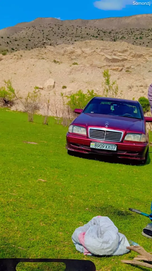 Mercedes-Benz C class 1996 · 1.8 MT