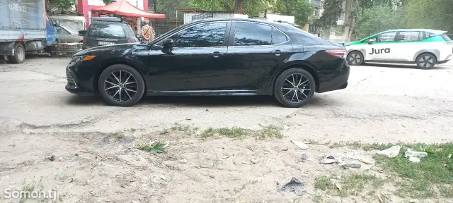 Toyota Camry 2018 · 2.5 AT
