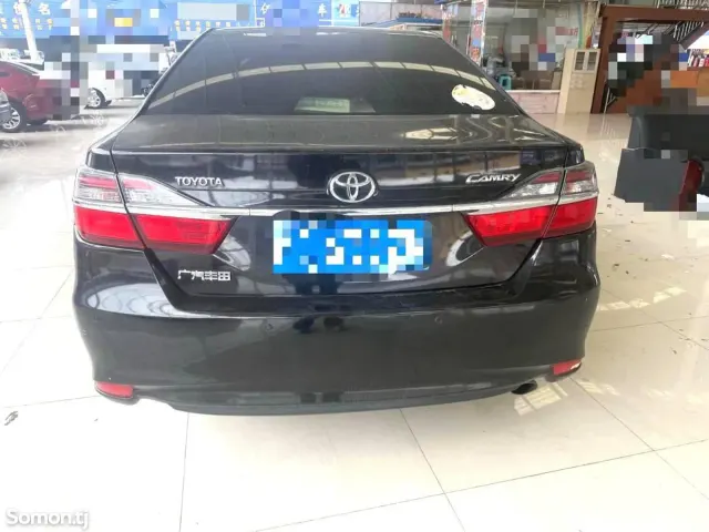 Toyota Camry 2016 · 2.0 AT