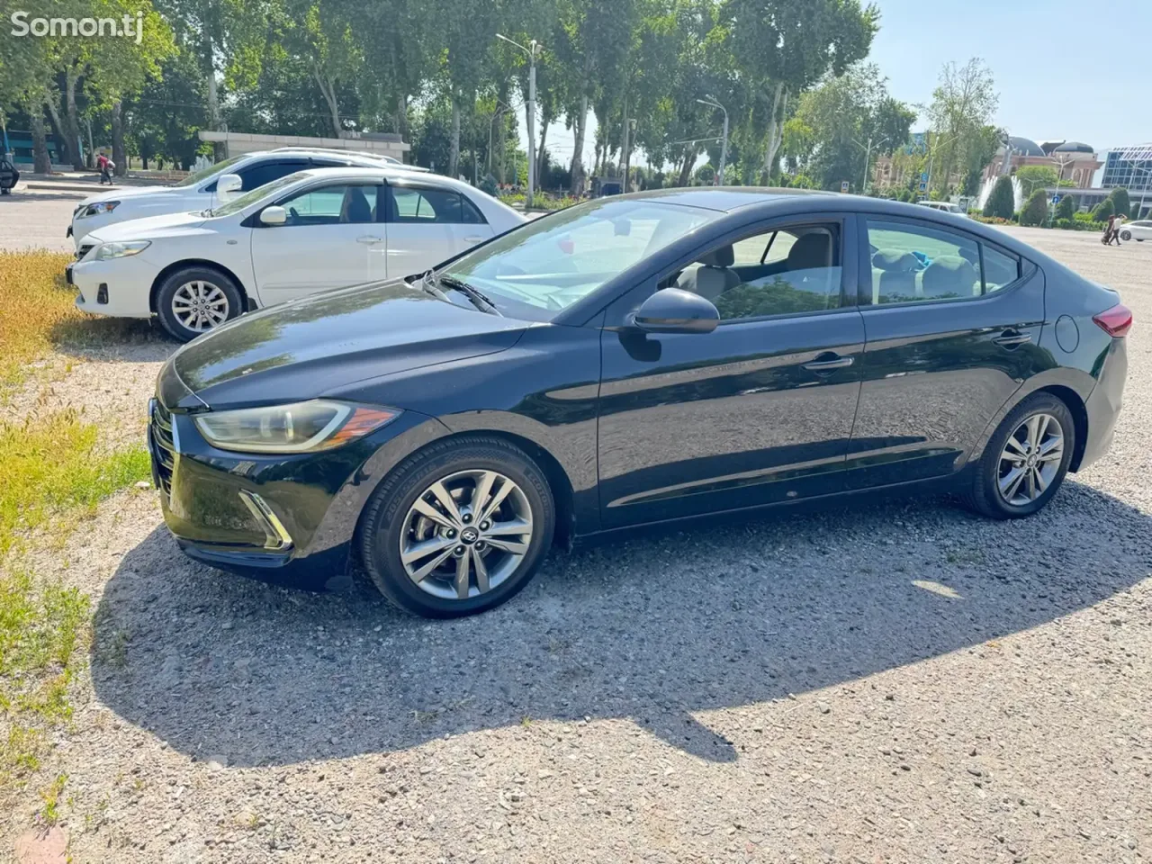 Hyundai Elantra 2017 · 2.0 AT
