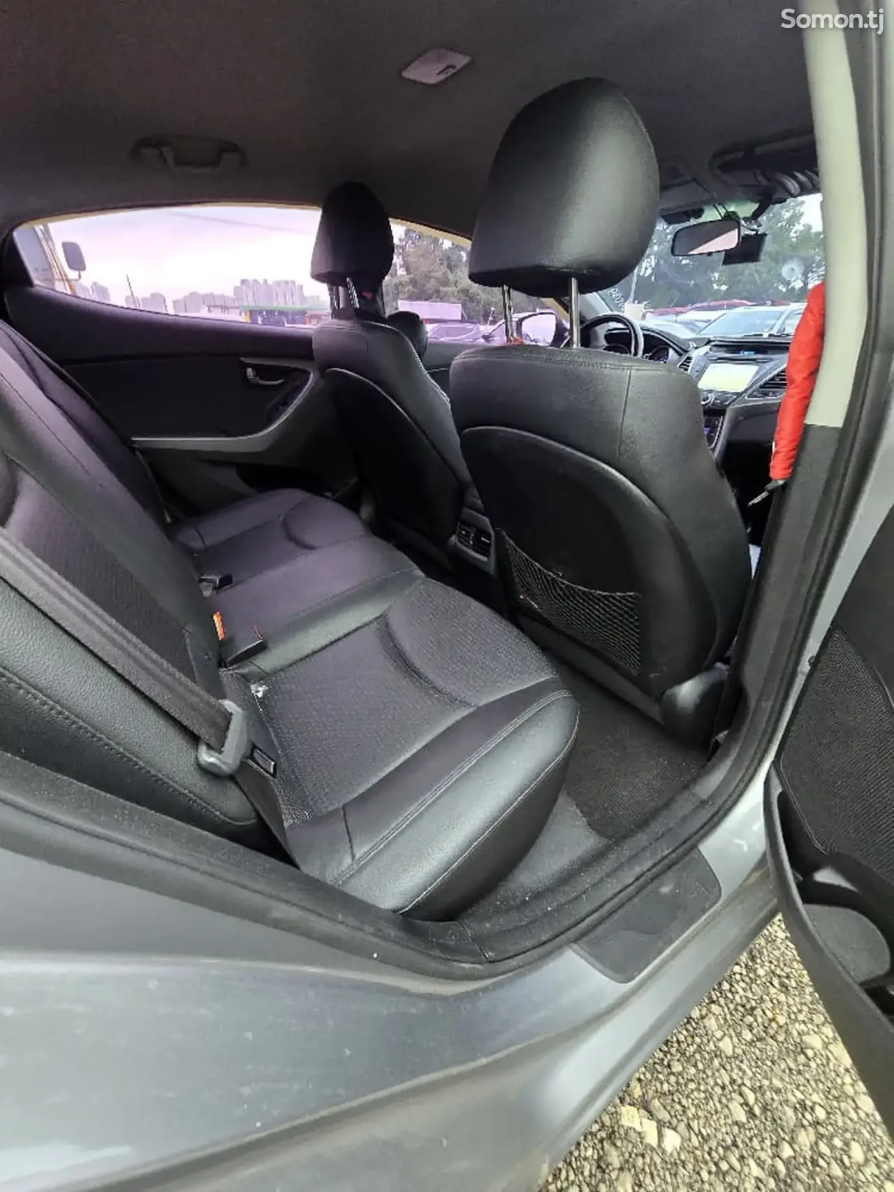 Hyundai Avante 2014 · 1.6 AT