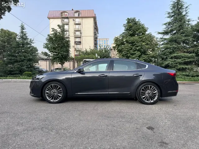 Kia K7 2019 · 2.4 AT