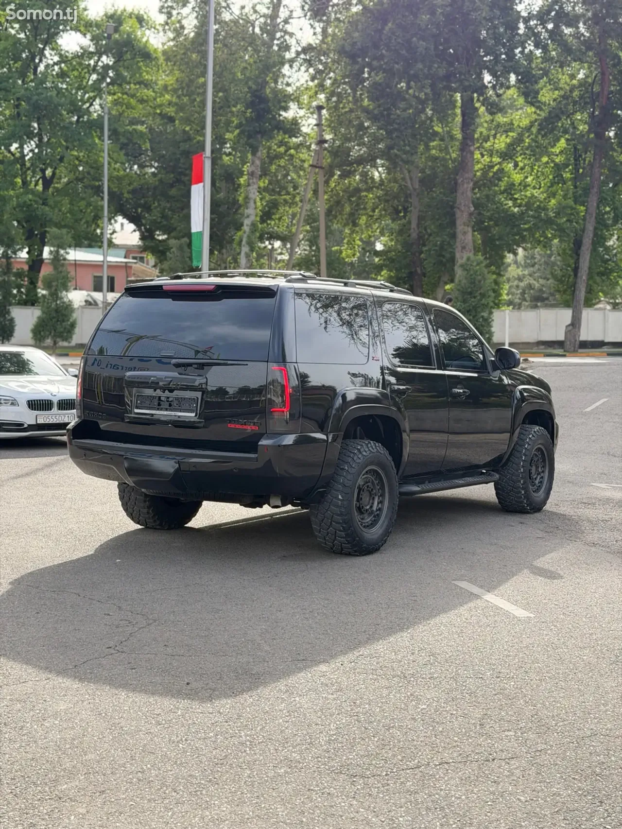 Chevrolet Tahoe 2011 · 5.3 AT
