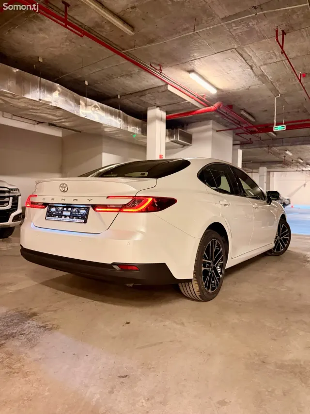 Toyota Camry 2026 · 2.5 AT
