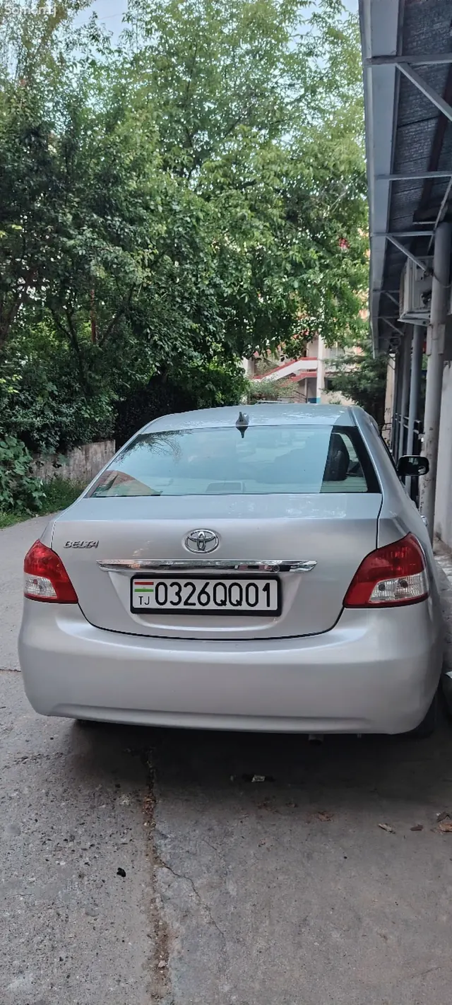 Toyota Belta 2009 · 1.3 AT