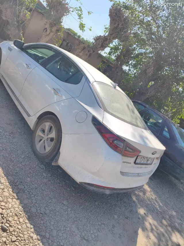 Kia Optima 2016 · 2.4 AT