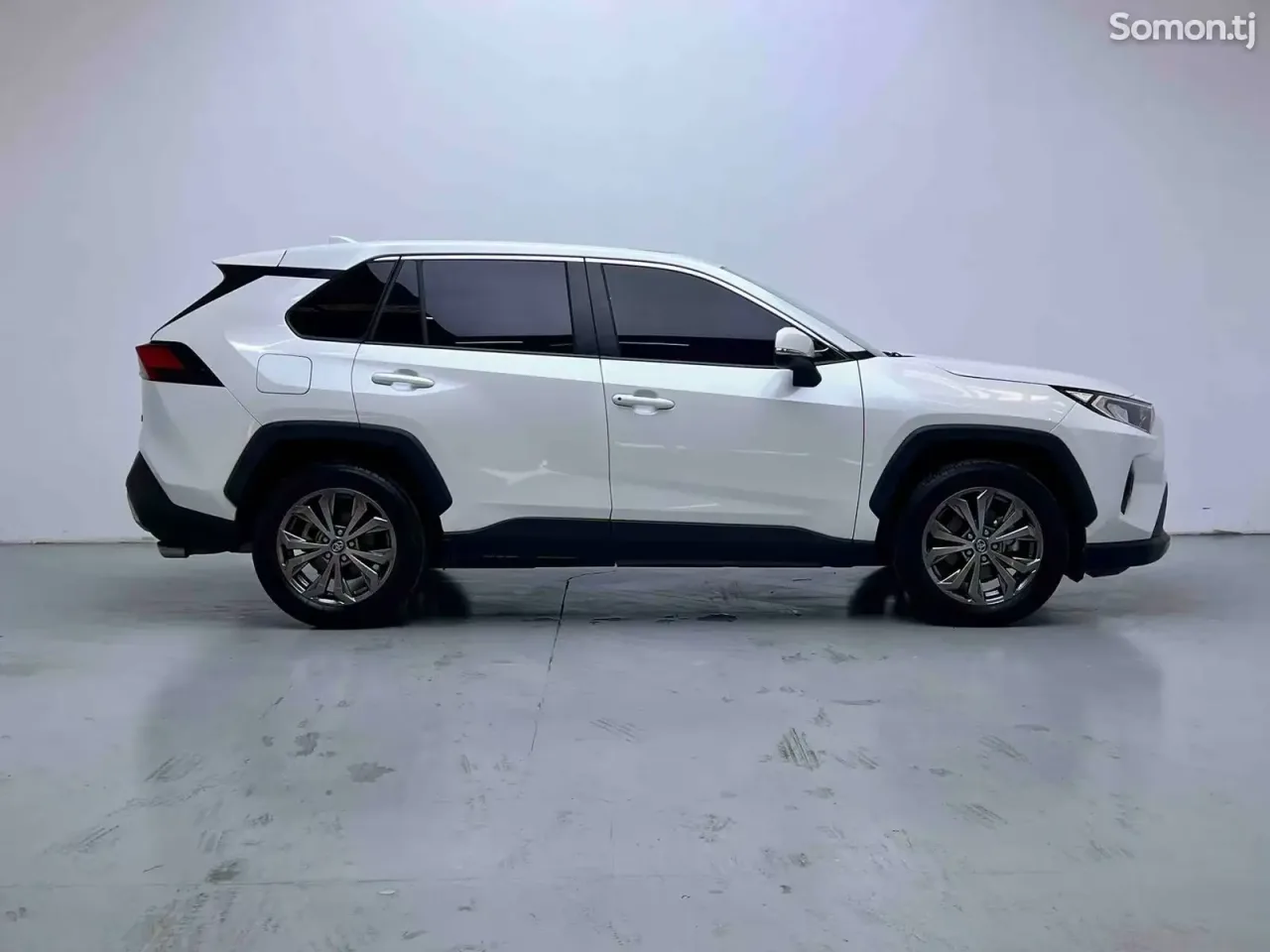 Toyota RAV 4 2024 · 2.0 AT